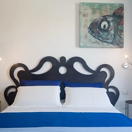 Triangolo Bed & Breakfast Racale